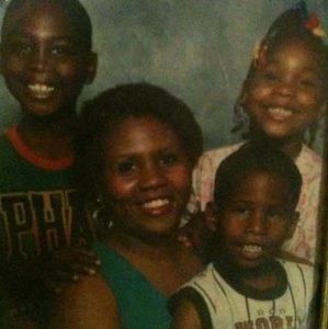 Meet your Posher, Debra